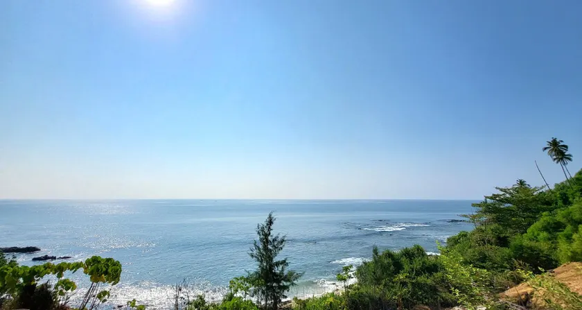 6ix Seashore Hotel - Image 1