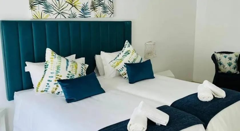Tropicana Guesthouse - Image 1