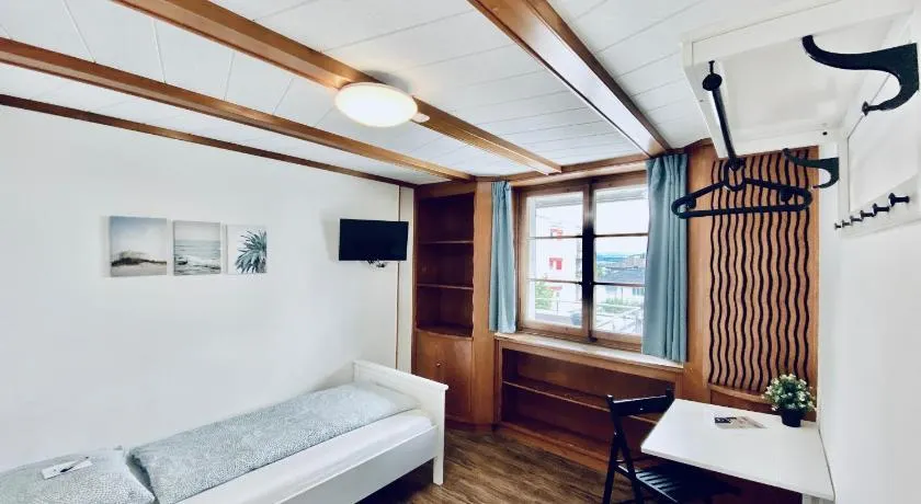 Monteurzimmer - Worker's accommodation - ZIMMERzuVERMIETEN in Flumenthal Solothurn - Image 1
