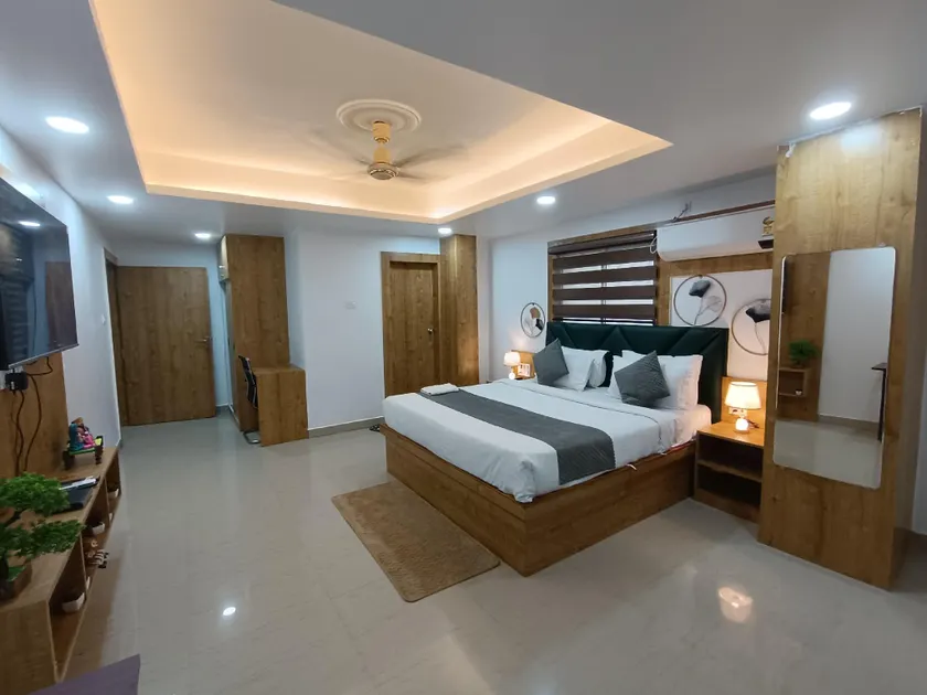 StayVilla Prime - Image 1