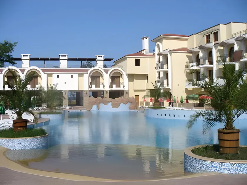 Martinez Hotel All Inclusive - Image 1