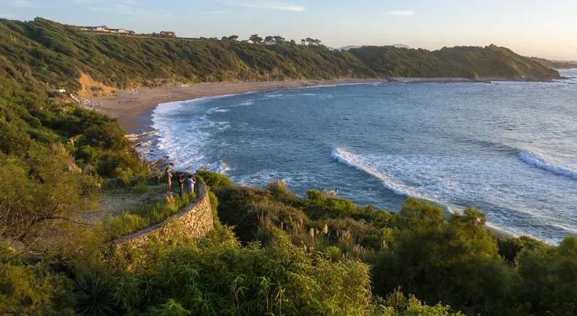 Bonjour Sauvage Saint Jean de Luz - Image 1