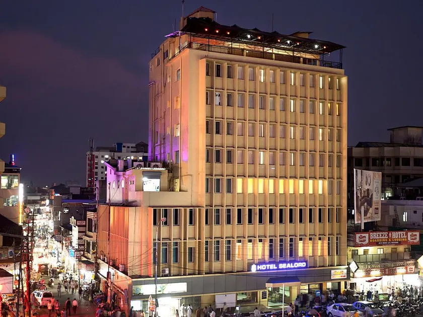 Hotel Sealord - Image 1