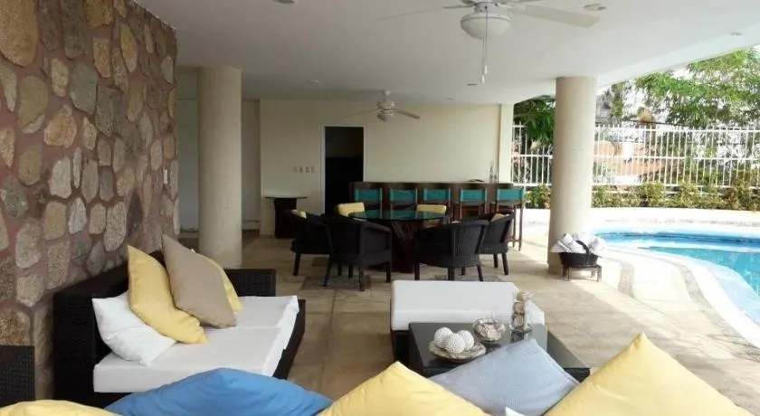 Private villa, 6 bedrooms, 2 pools with views - Image 1