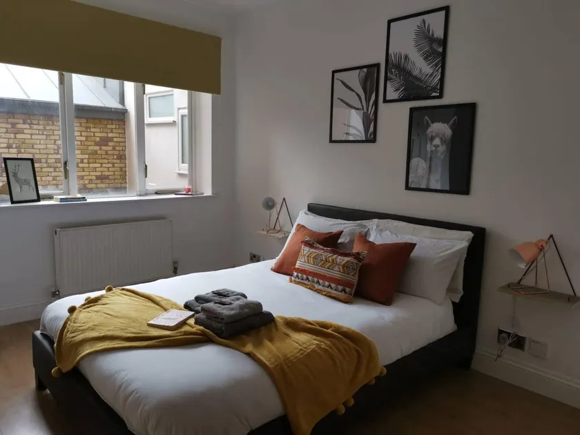 Central Apartment near Barbican Centre - Image 1