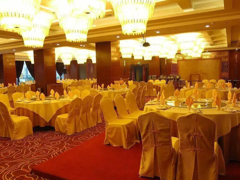 Yunda Hotel Bama - Image 1