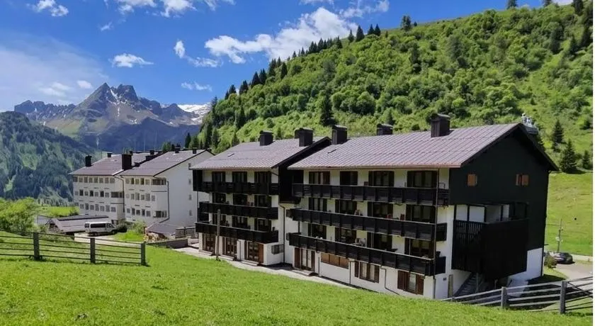 Grifone Dolomiti Residences - Image 1