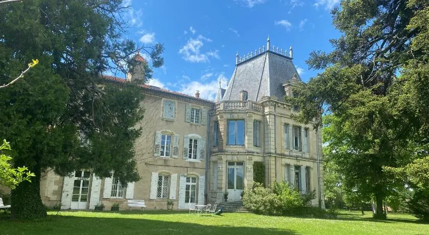 Chateau de Vaugelas - Charmant domaine près de Valence - Image 1