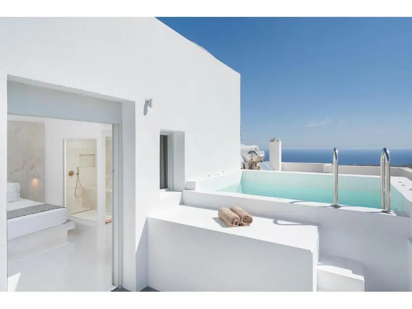 Cycladic Suites & Spa - Image 1