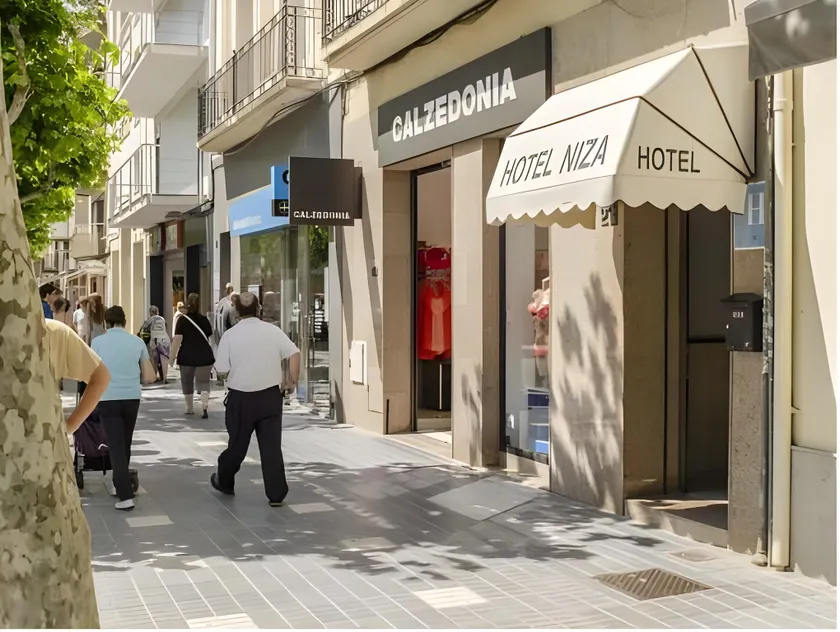 Hotel Niza - Image 1
