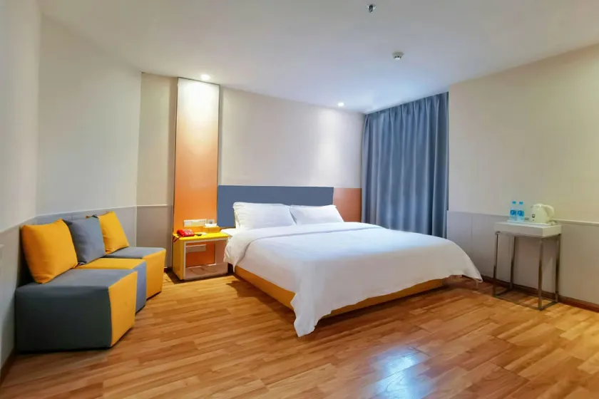 7 Days Inn Fuzhou Bojin Shuian Linchuan 3rd High School - Image 1