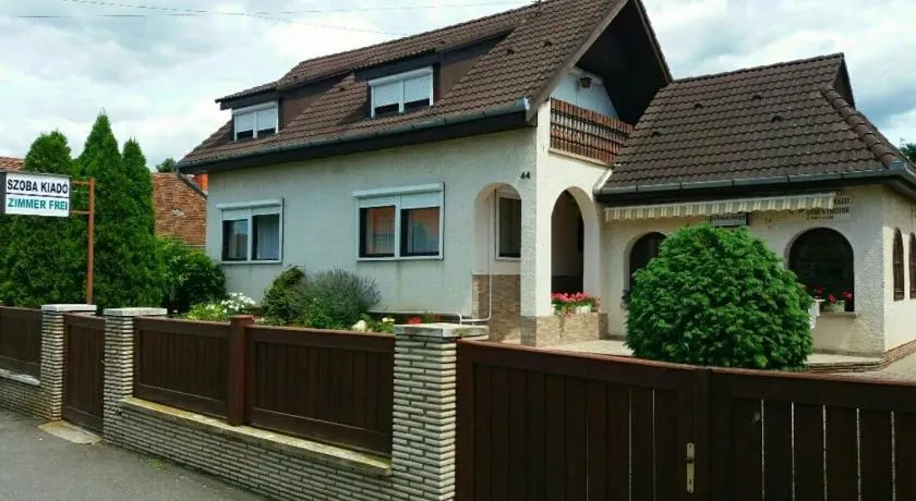 Vincze Vendégház - Image 1