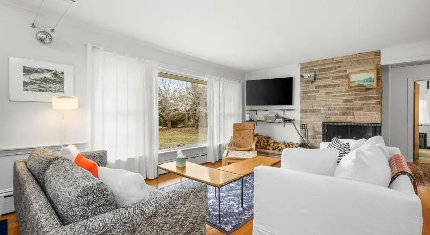 Relaxing Barnstable Getaway Close to the Beach - Image 1