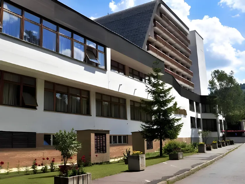 Hotel SOREA ĽUBOVŇA - Image 1