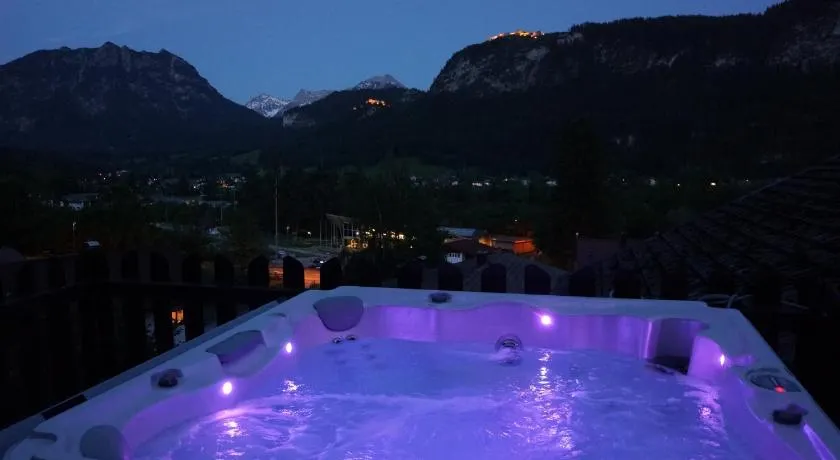 SHERPA HAUS Ferienwohnung am Hahnenkamm,Reutte - Image 1