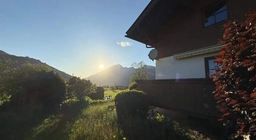 Lisl's & Gretl's Alpen Chalet - 10 Min nach Zell am See - Image 1