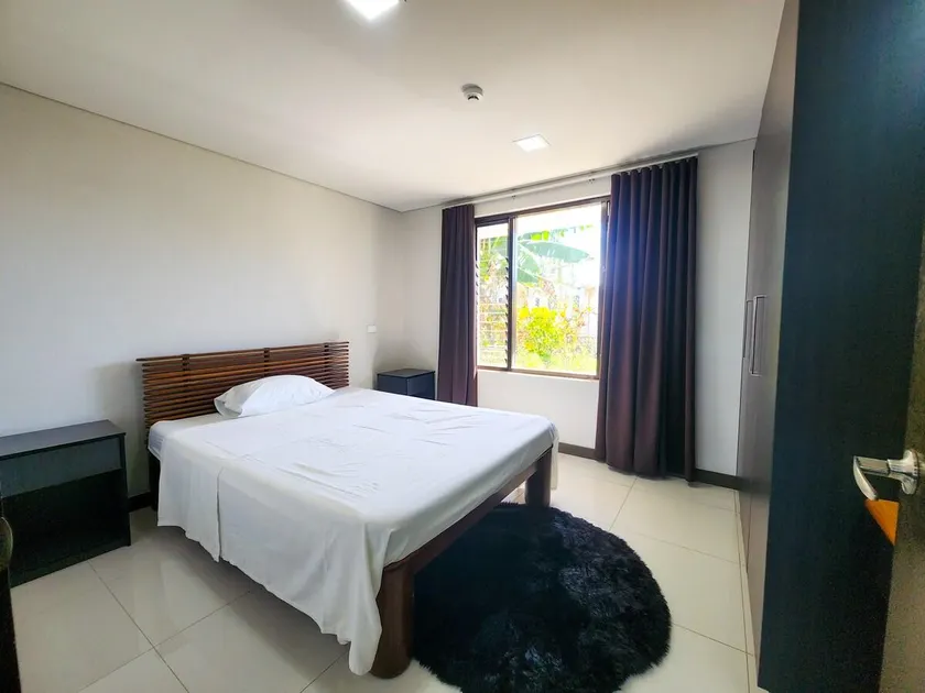 Modern and centrally located apartment. - Image 1