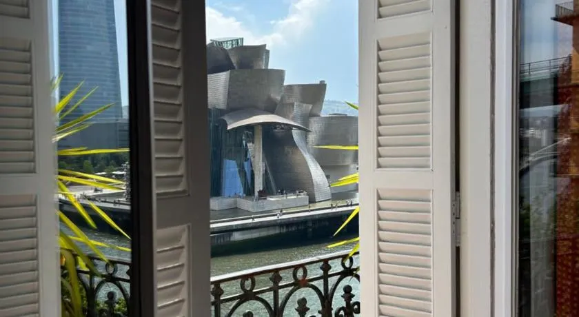 Guggenhome Bilbao - Image 1