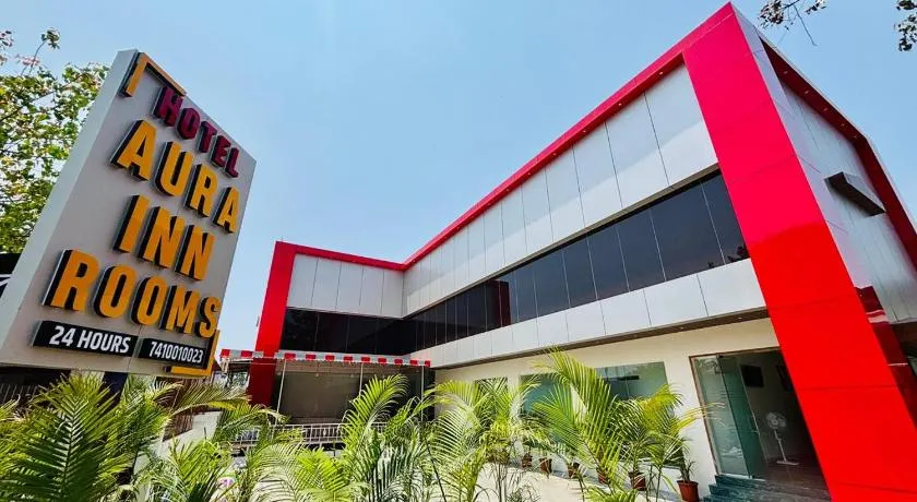 Hotel Aura Inn - Image 1