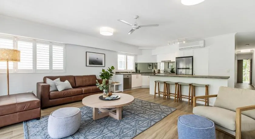 6 Riverside Noosa - Image 1