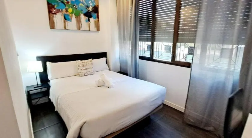 AYZ Ulises - Auto check-in property - Image 1