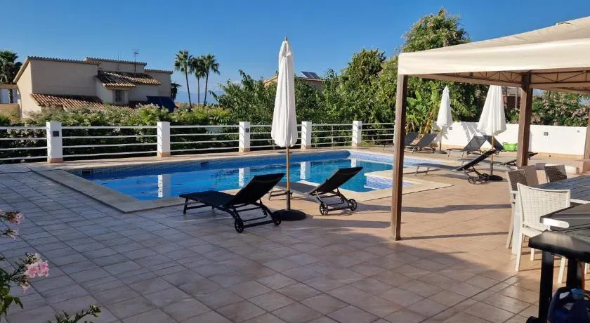 Finca Ca Nostra, Charmante Villa, Großzügiger Pool & Meerblick - Image 1