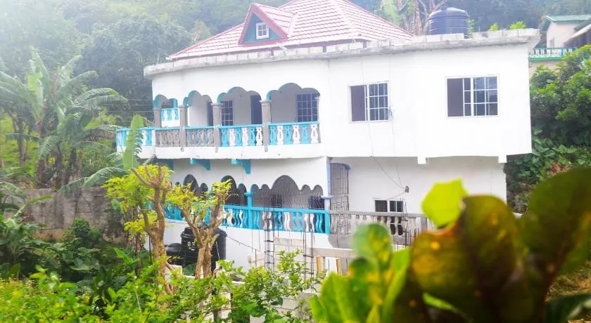 Robin Hood Guest House - Image 1