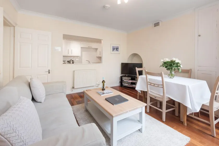 ⭐️Spacious, 2 bedroom central Brighton apartment⭐️ - Image 1