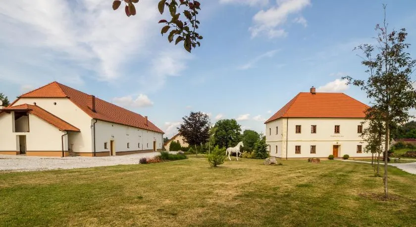 Kraselovský Dvůr - Image 1
