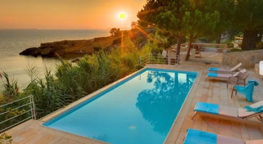 VILLAPARADISO Beach front Villa Makris Gialos - Image 1