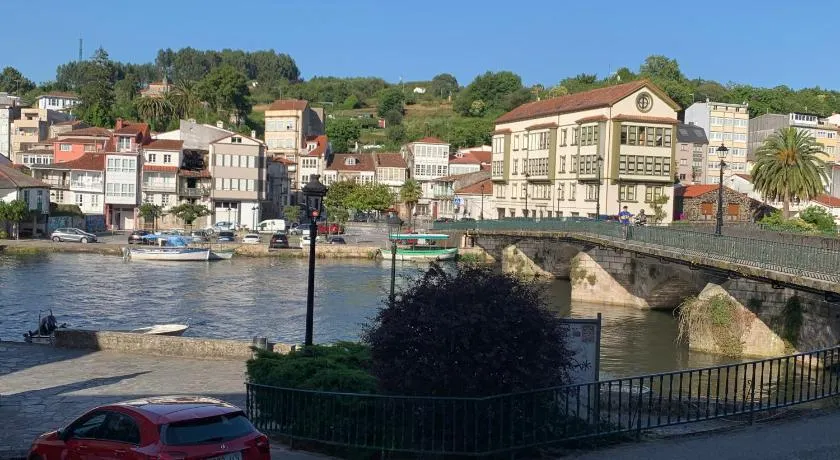 Apartamento con vistas al río - Image 1
