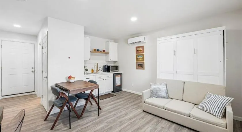 Cozy Studio Retreat with Private Bath & Kitchenette - Image 1