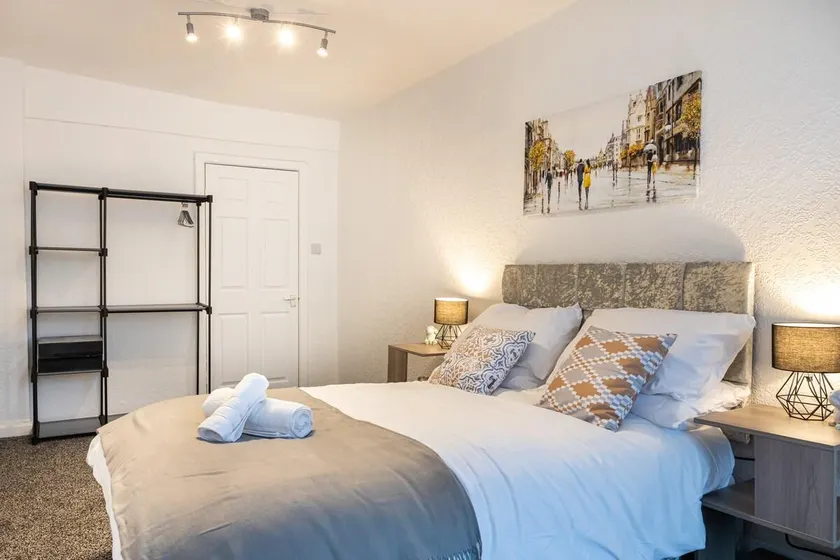 Flat In Greater Manchester - Image 1