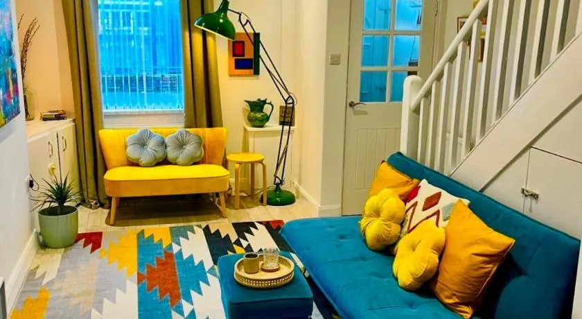Stay-K-Belfast - 5 mins from City Centre - Image 1
