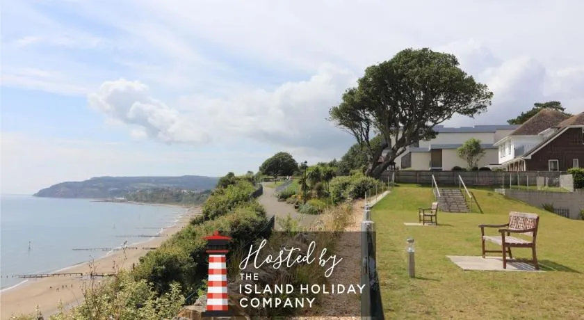 The Beach Retreat - Image 1