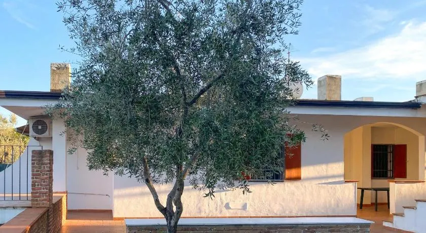 5 Bedroom Amazing Home In Vieste - Image 1