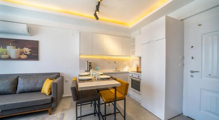 Midpoint Suites - Image 1