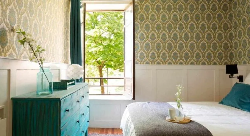 Apartamento KUIA en Gran Bilbao con vistas a un parque - Image 1
