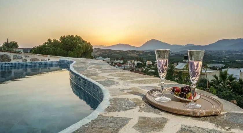 Villa Simantiri - Image 1