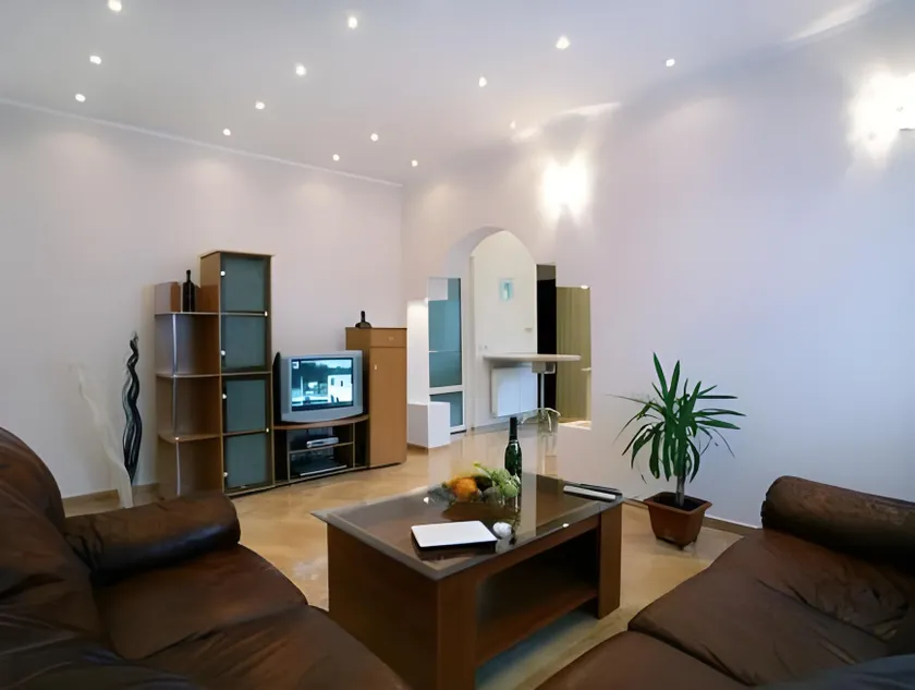 Grand Accommodation Apartments - Image 1