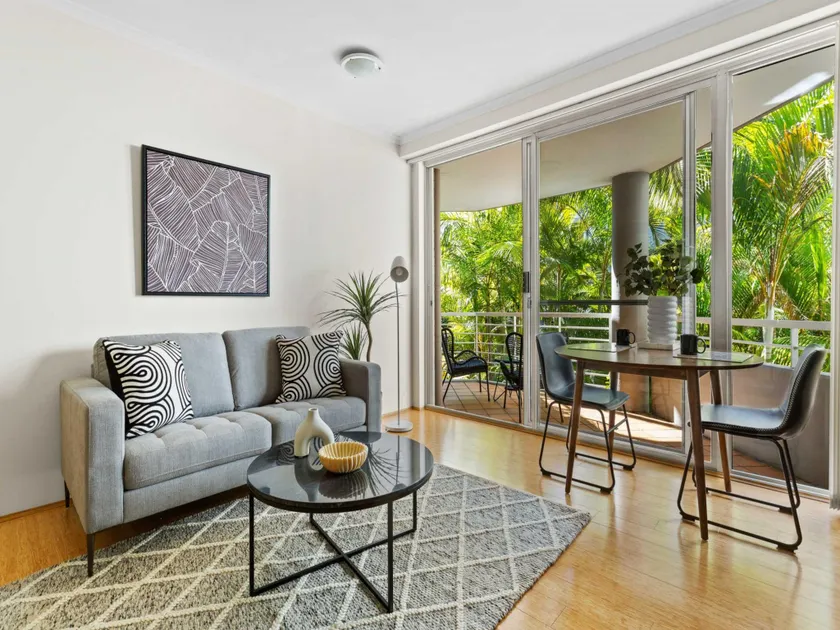 Idyllic Studio by University Campuses - Image 1