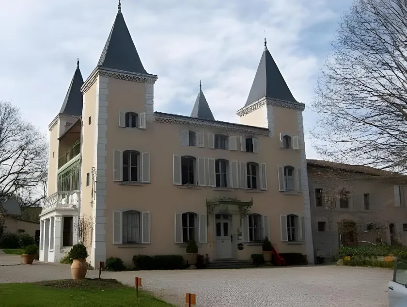 Hotel Logis - Chateau de Beauregard - Image 1