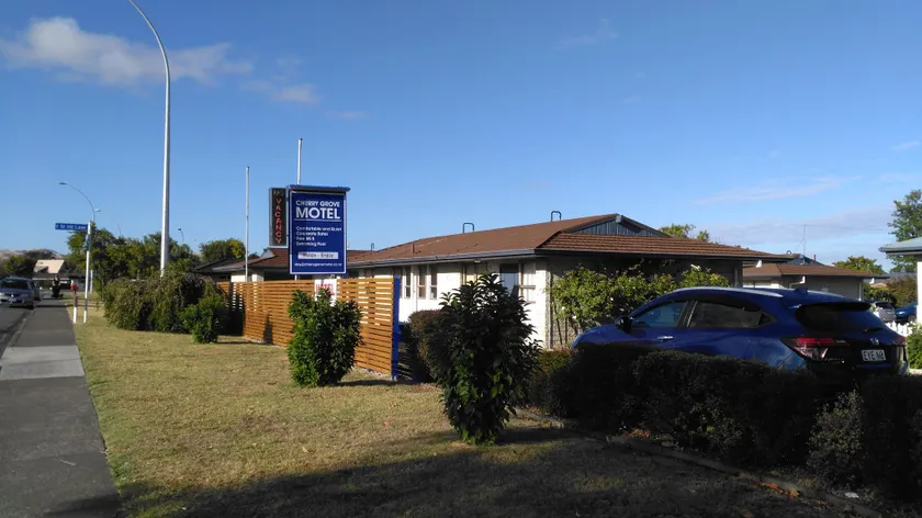 Cherry Grove Motel - Image 1
