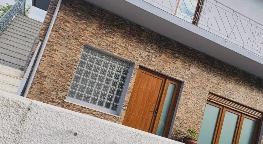 Maison adaptée aux familles avec barbecue, internet haut débit et jardin | Vue jardin | Avec animaux bienvenus - Image 1
