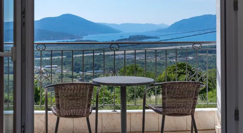 Guest house Vila Vedesa - Image 1