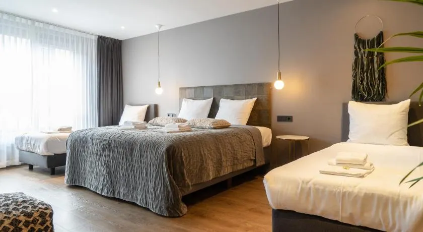 Boutique Suites Lisse - Keukenhof - Image 1