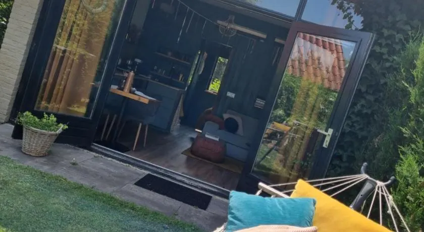 Tiny House in de Boomgaard - Image 1