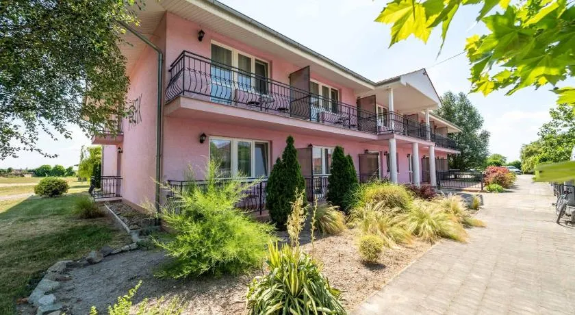 Apartmány Karmon Park - Image 1
