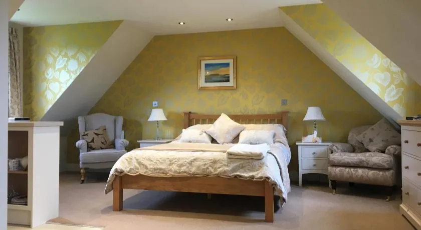 Glen House Annexe - Image 1