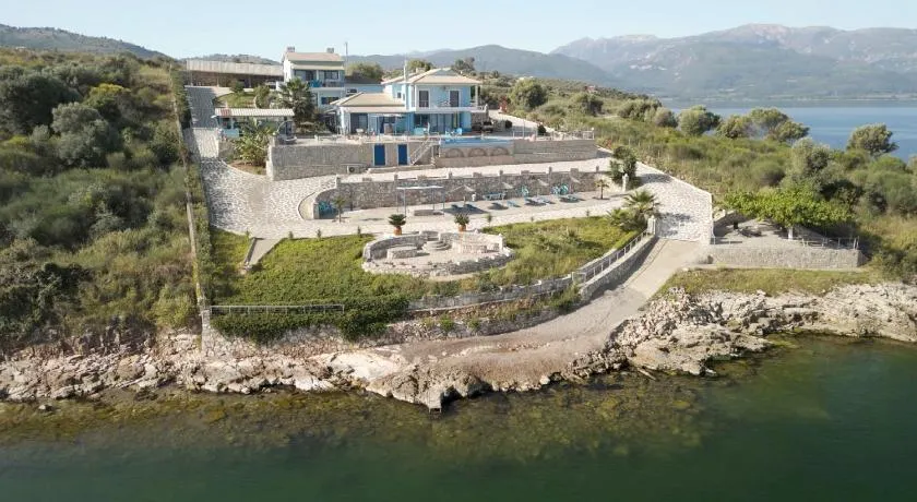 Iris Villas - Image 1